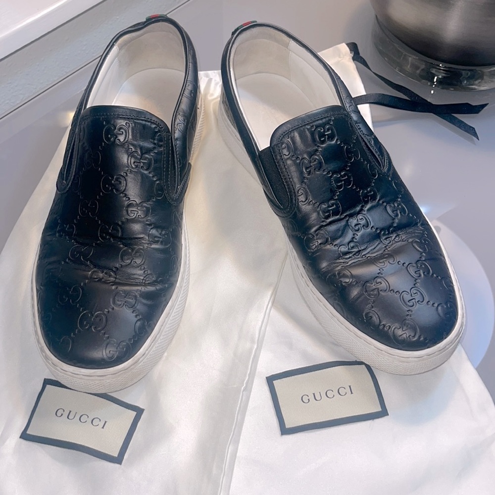 Mens black GUCCI leather slip on sneaker GG logo size 10